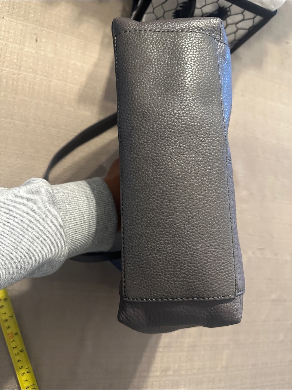 The Sak Alameda hobo Bag in Slate Gray Leather - Picture 13 of 16